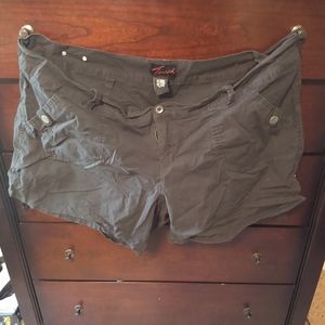 Torrid short size 26